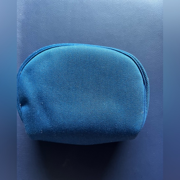 Vintage Jewelry Travel Case Holder - Picture 2 of 6